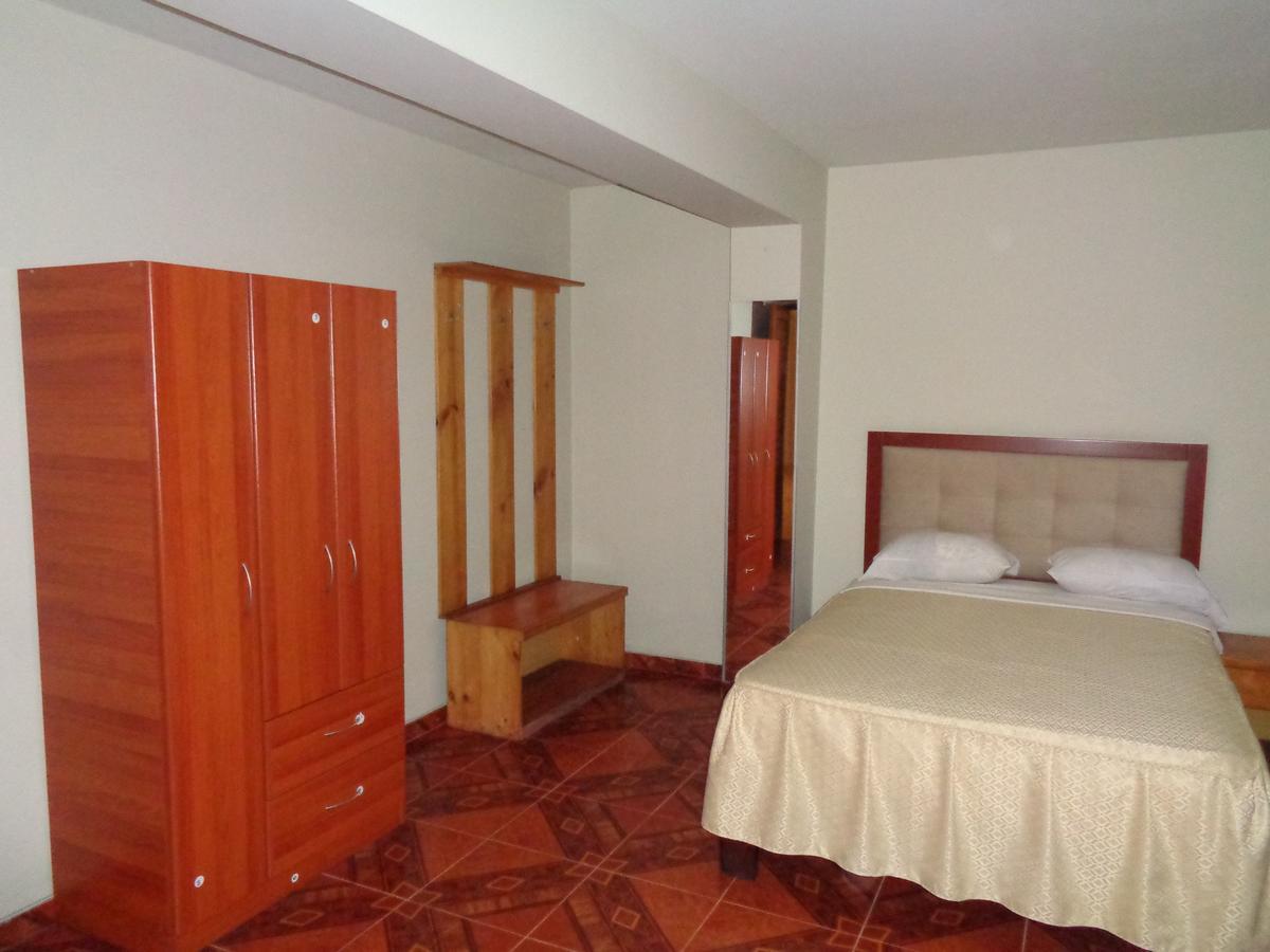Antares Inn Lima Exterior photo